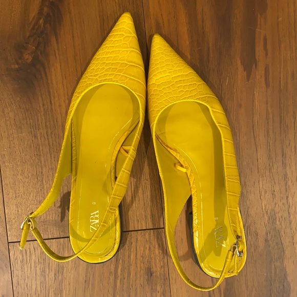 Zara Shoes - Zara Slingbacks